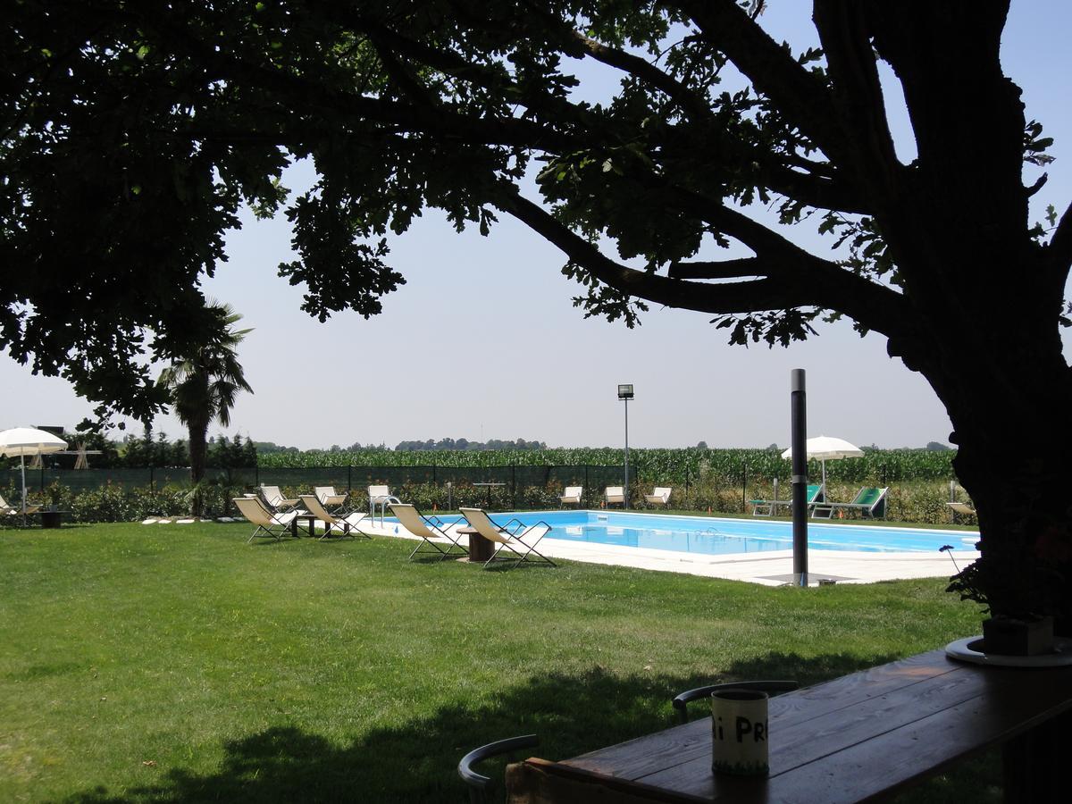 B&B Ai Prati Monestirolo Buitenkant foto